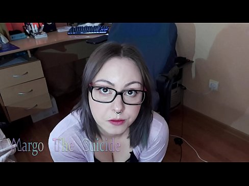 ❤️ Moza sexy con lentes chupa un consolador profundamente ante a cámara ️❌ Porno casero a nós gl.ideabuffet.top ️❤